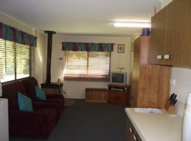 Pitta Place - Holiday Home - Accommodation Mount Tamborine 3