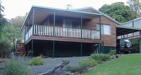 Warrina - Holiday Home - Accommodation Mount Tamborine 3