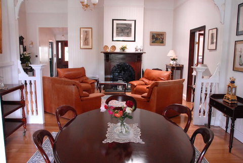 B & B Wanulla - Accommodation Mount Tamborine 0
