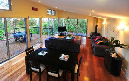 Twin Falls Retreat - Accommodation Mount Tamborine 2