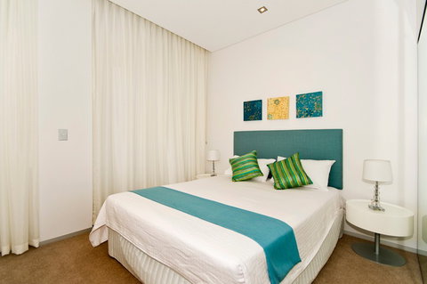 Ambience On Burleigh Beach - Accommodation Mount Tamborine 5