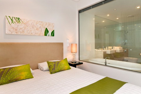 Ambience On Burleigh Beach - Accommodation Mount Tamborine 11