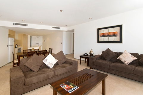 Ambience On Burleigh Beach - Accommodation Mount Tamborine 13