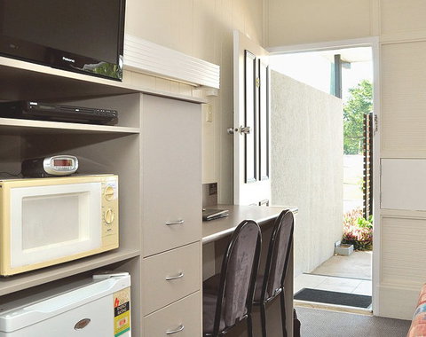 Charters Towers Motel - Accommodation Mount Tamborine 2