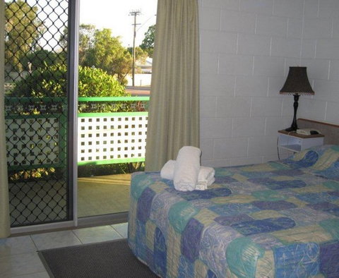 Country Road Motel - Accommodation Mount Tamborine 2