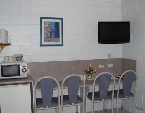 Country Road Motel - Accommodation Mount Tamborine 4