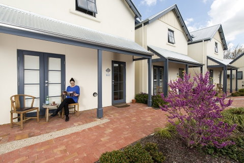 The Haus Studio Apartments - Accommodation Mount Tamborine 1