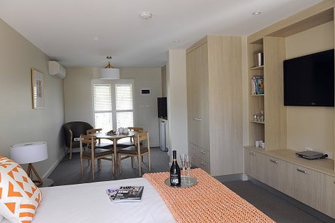 The Haus Studio Apartments - Accommodation Mount Tamborine 5