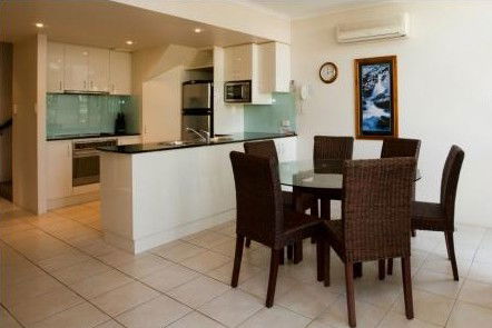 A Tropical Nite - Accommodation Mount Tamborine 2