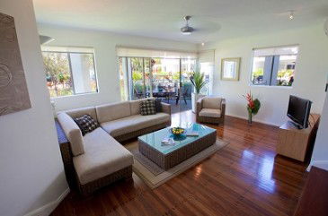 Beaches At Port Douglas - Accommodation Mount Tamborine 5