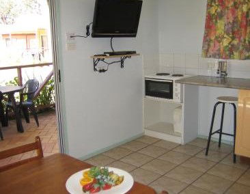 Valley Vineyard Tourist Park - Accommodation Mount Tamborine 2