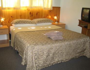 Valley Vineyard Tourist Park - Accommodation Mount Tamborine 4