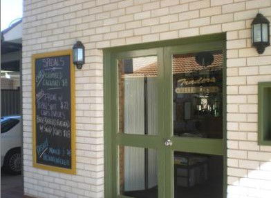 Tamworth Motor Inn - Accommodation Mount Tamborine 3