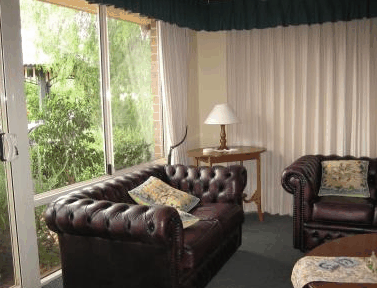 The Grandhouse York - Accommodation Mount Tamborine 3