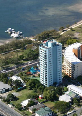 Palmerston Tower - Accommodation Mount Tamborine 0