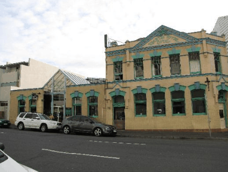 Theatre Royal Hotel - Accommodation Mount Tamborine 1