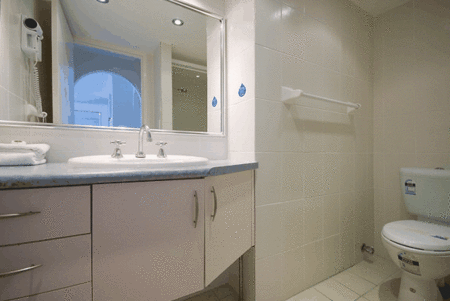 Olympus Apartments - Accommodation Mount Tamborine 2