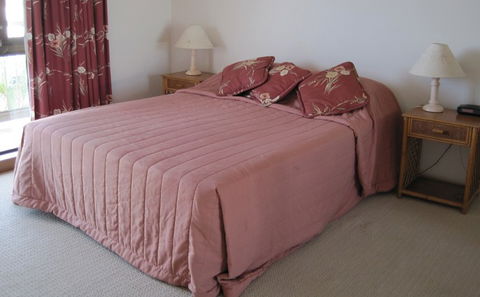 Beach Palms Holiday Apartments - Accommodation Mount Tamborine 3