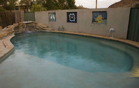 Hillsview Tourist Apartments - Accommodation Mount Tamborine 1