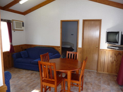 BIG4 Renmark Riverfront Caravan Park - Accommodation Mount Tamborine 2
