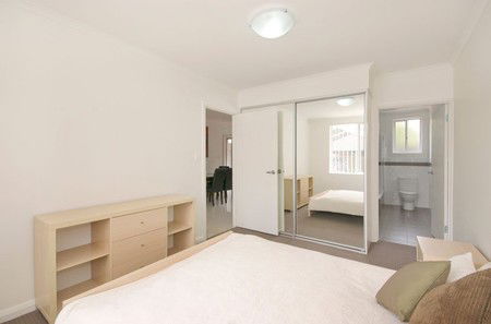 Hello Adelaide Motel + Apartments - Accommodation Mount Tamborine 1