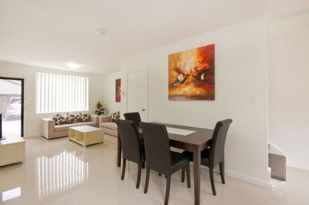 Hello Adelaide Motel + Apartments - Accommodation Mount Tamborine 4