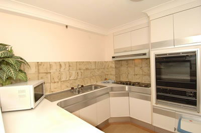 Biarritz Apartments - Accommodation Mount Tamborine 2