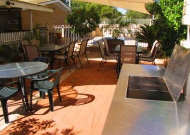 White Gum Motel - Accommodation Mount Tamborine 1