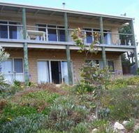 The Dog And Cockle Beach House - Accommodation Mount Tamborine