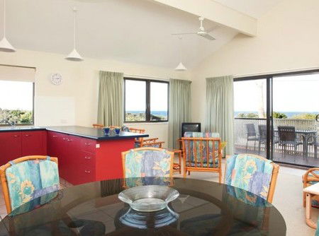 Peregian Court Resort - Accommodation Mount Tamborine 0