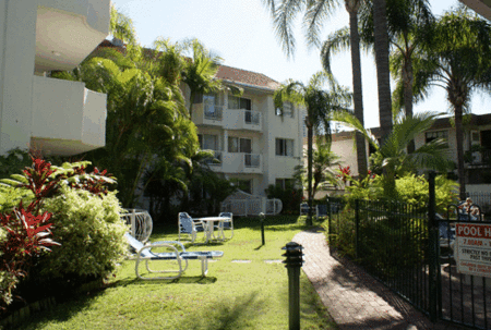 Cannes Court - Accommodation Mount Tamborine 3