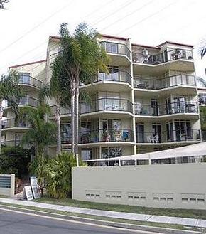 Bayview Beach Holiday Apartments - Accommodation Mount Tamborine 2