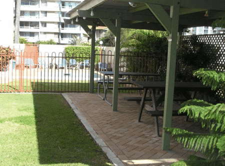 Columbia Tower Holiday Apartments - Accommodation Mount Tamborine 1