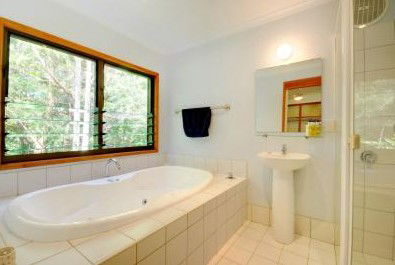 Planula - Accommodation Mount Tamborine 4