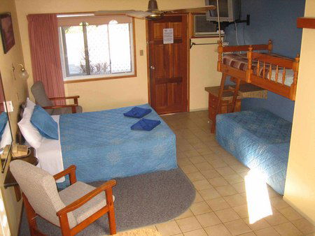 Paradise Court Holiday Units - Accommodation Mount Tamborine 2