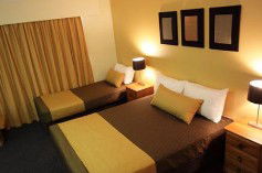 Mt Ommaney Hotel Apartments - Accommodation Mount Tamborine 1