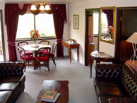 Grosvenor Court Apartments - Accommodation Mount Tamborine 2