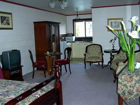 Grosvenor Court Apartments - Accommodation Mount Tamborine 3
