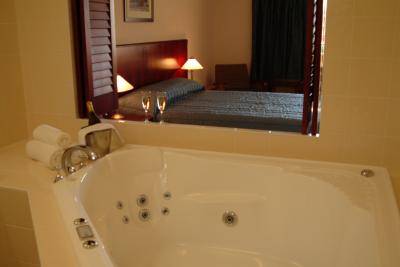 Coffee House Luxury Apartments - Accommodation Mount Tamborine 2