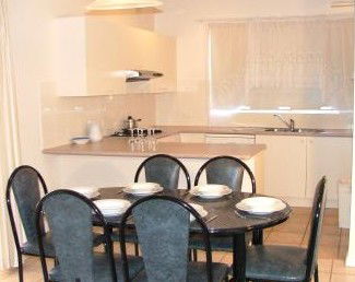 Manly Seaside Holiday Apartments - Accommodation Mount Tamborine 2