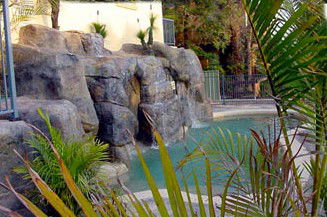Crusoes Holiday Apartments - Accommodation Mount Tamborine 0