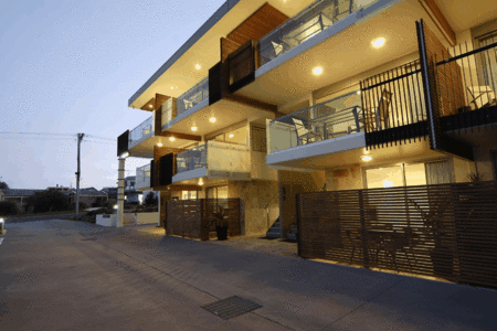 The Dolphin Apartments - Accommodation Mount Tamborine 1