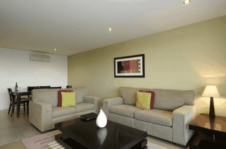 The Dolphin Apartments - Accommodation Mount Tamborine 3