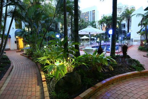 St Tropez Holiday Apartments - Accommodation Mount Tamborine 0
