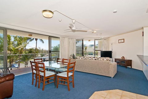 Chateau Royale Beach Resort - Accommodation Mount Tamborine 0
