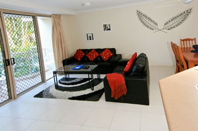 Miami Beachside Apartments - Accommodation Mount Tamborine 7