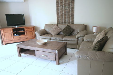 Dockside  Mooloolaba - Accommodation Mount Tamborine 3