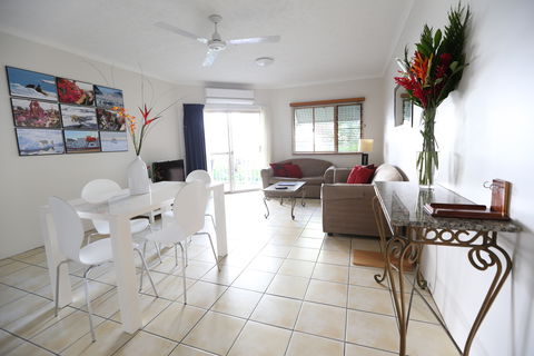 Cairns Beach Resort - Accommodation Mount Tamborine 9