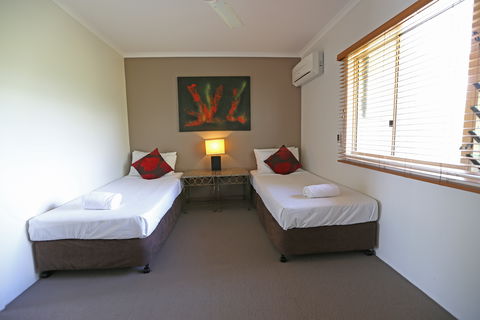 Cairns Beach Resort - Accommodation Mount Tamborine 10