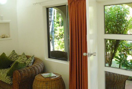Villa Marine Seaside Holiday Apartments - Accommodation Mount Tamborine 2